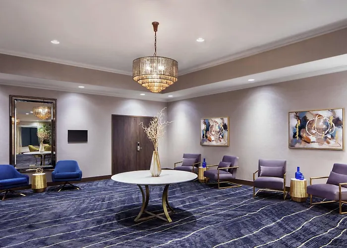 Hotel Embassy By Hilton Worth Downtown 4*