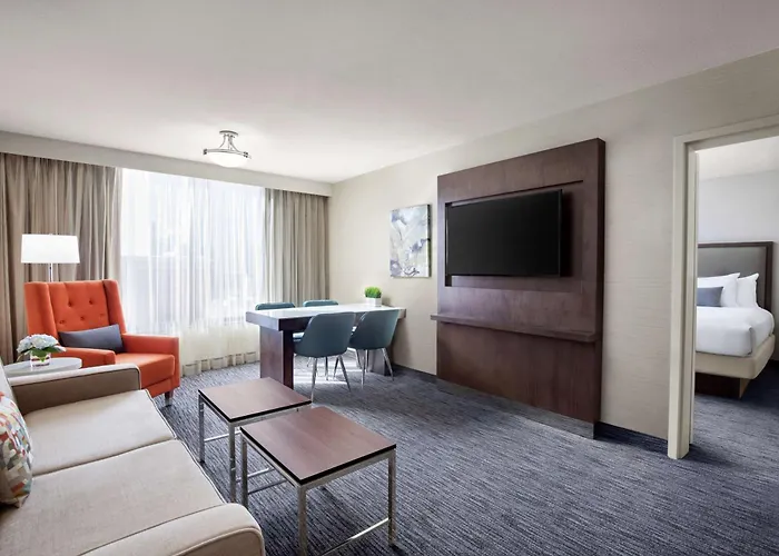 Hotel Embassy By Hilton Worth Downtown 4*