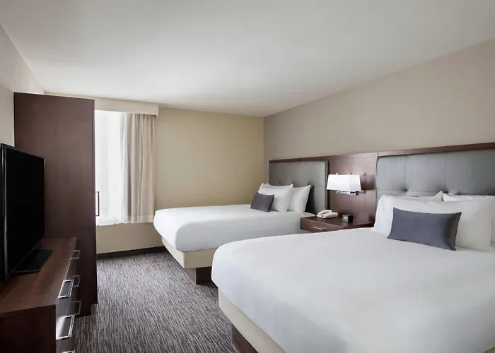 Embassy By Hilton Worth Downtown Hotel 4*